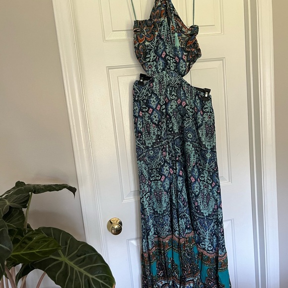 SOLD on FB MarketPlace : Free People Maribelle Navy Blue Print Jumpsuit - Picture 3 of 8